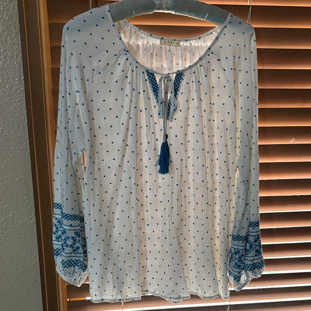 Kori Blue and White Patterned Blouse